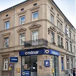 Center Near Presidency Apartment *