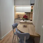 Center Near Presidency